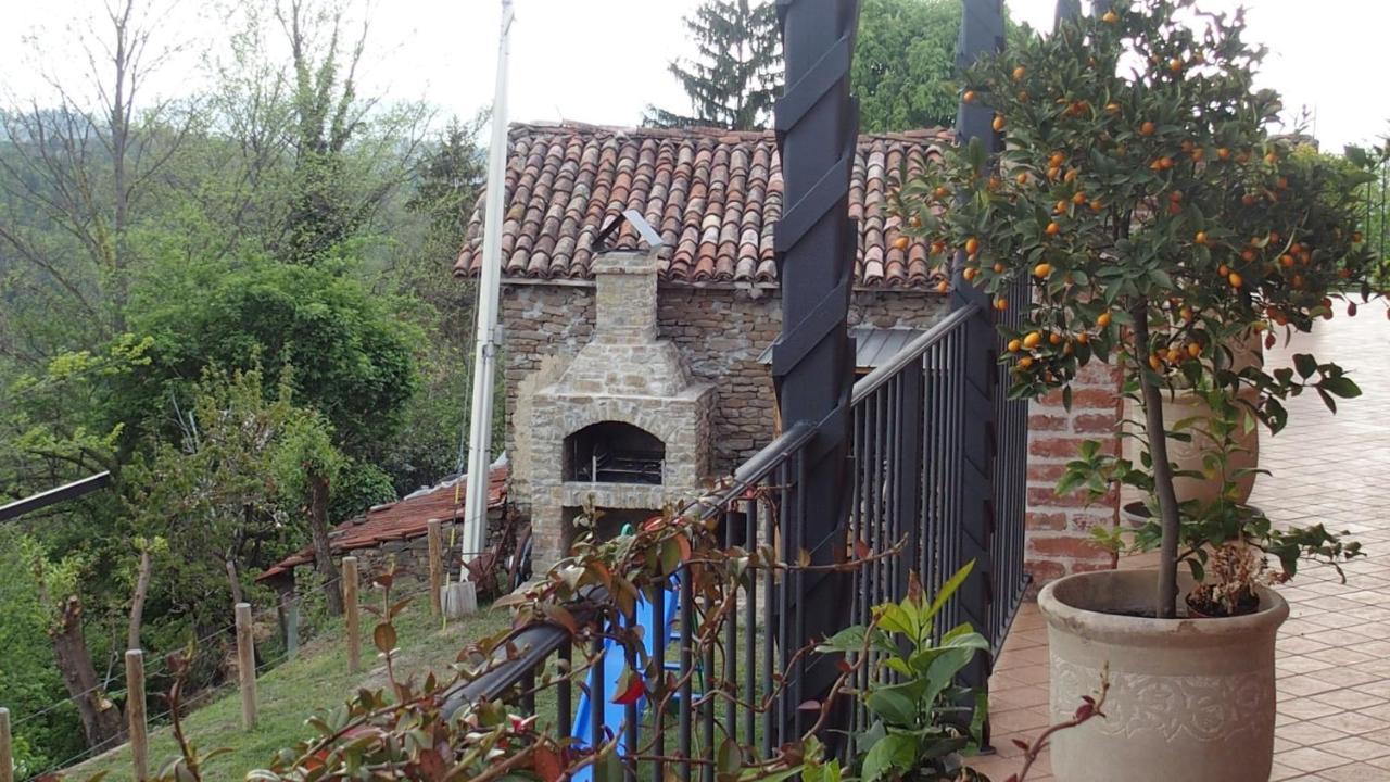 Гостьовий будинок La Corte Di Langa Albaretto della Torre Екстер'єр фото
